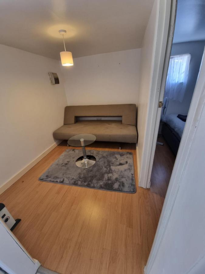 Cosey Studio Ground Floor Apartman Enfield Kültér fotó
